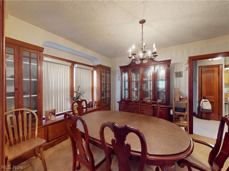 10321 Dove Avenue, Cleveland, OH - Photo 8
