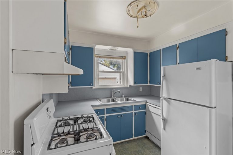 4354 140th Street, Cleveland, OH - Photo 8