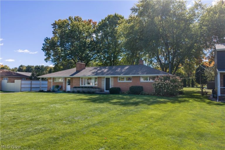 1602 Schneider Street, North Canton, OH - Photo 2