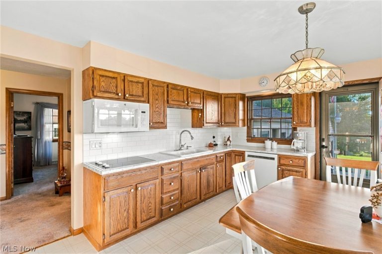 1211 Etter Road, Mogadore, OH - Photo 8