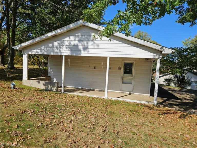 414 Broadview Road, Tallmadge, OH - Photo 4