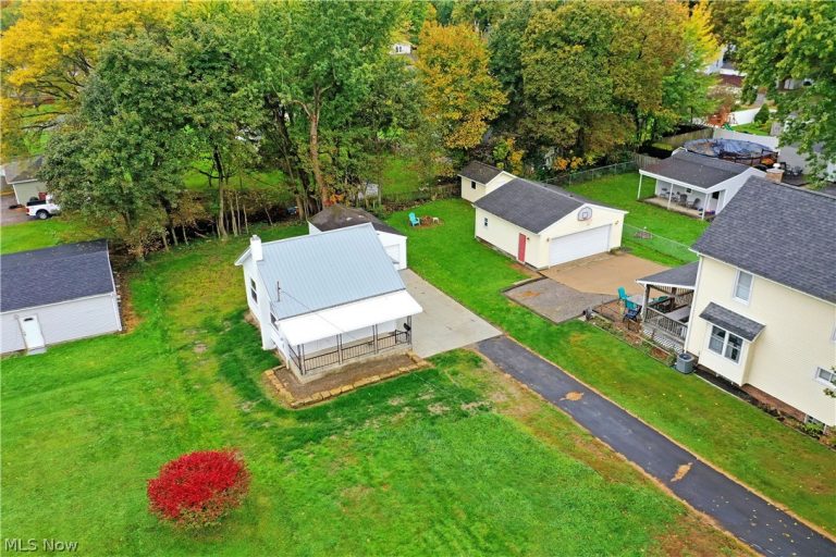 5 Delaware Avenue, Poland, OH - Photo 6