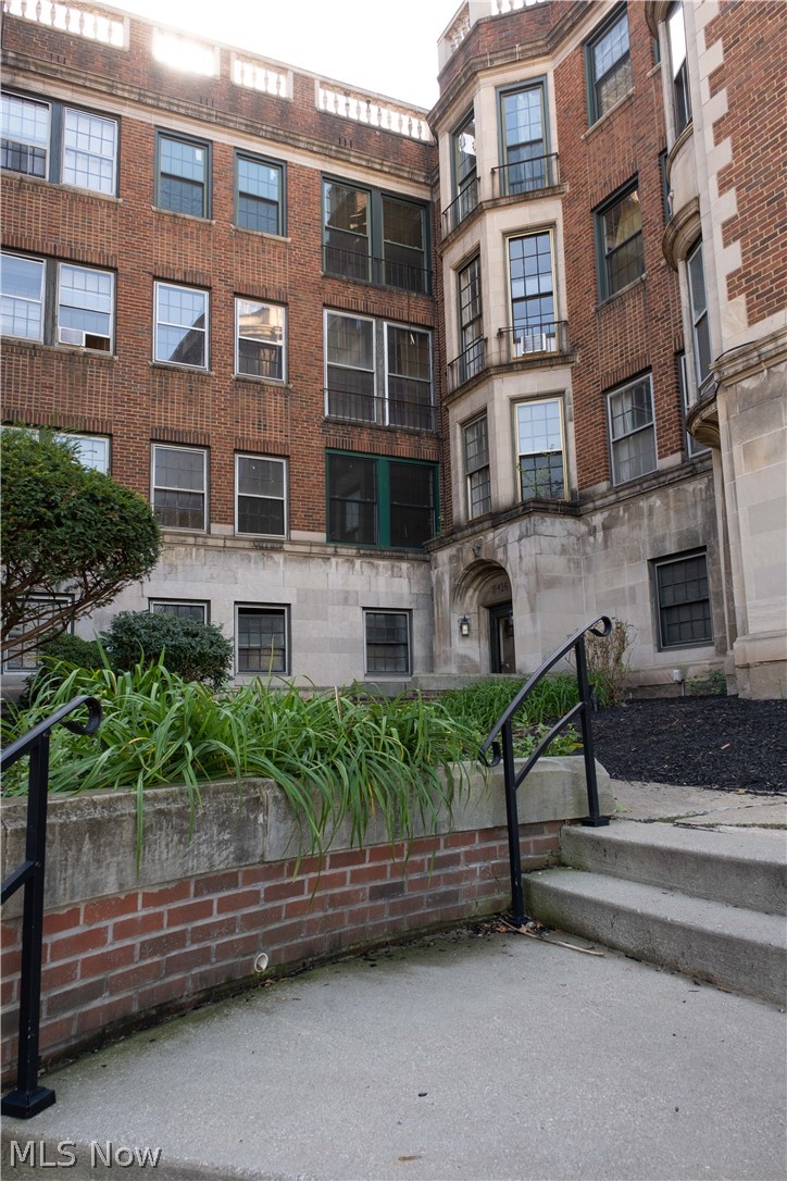11426 Cedar Glen Parkway #D6, Cleveland, OH, 44106