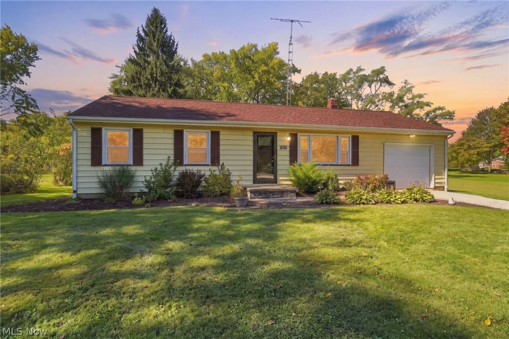 1595 Kenyon Avenue, Massillon, OH
