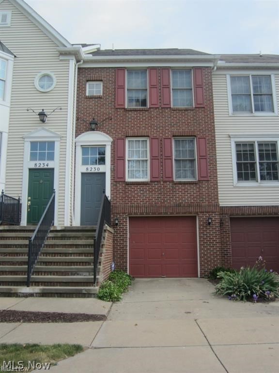 8230 Chester Pkwy Parkway, Cleveland, OH, 44103