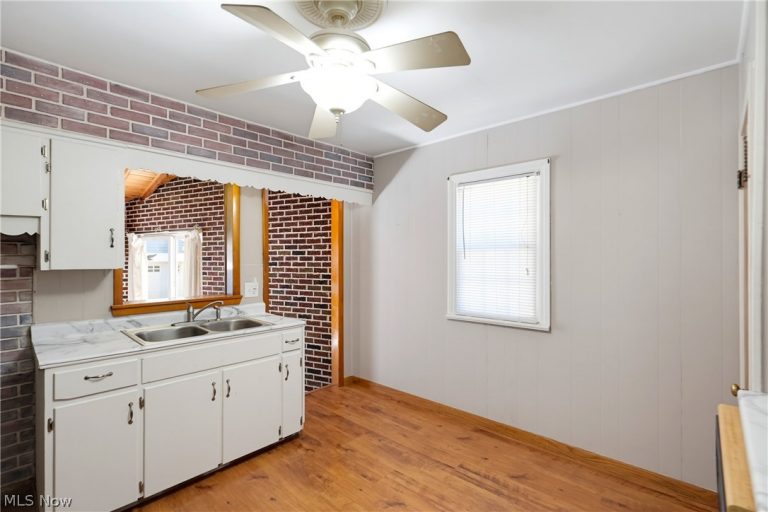 796 Indian Trail, Akron, OH - Photo 8