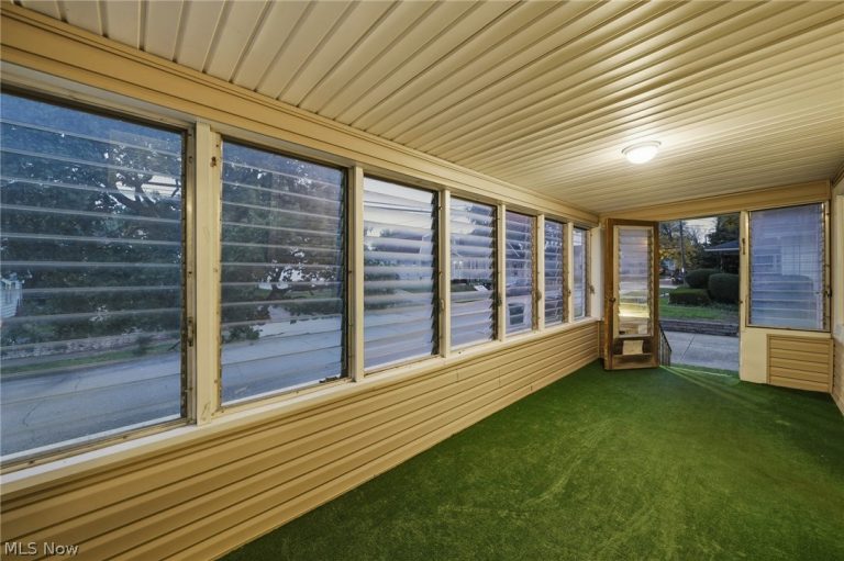 1300 Nestor Avenue, Akron, OH - Photo 4