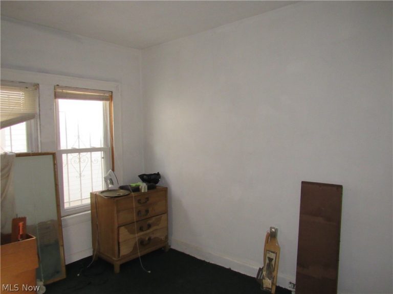 863 Eddy Road, Cleveland, OH - Photo 6