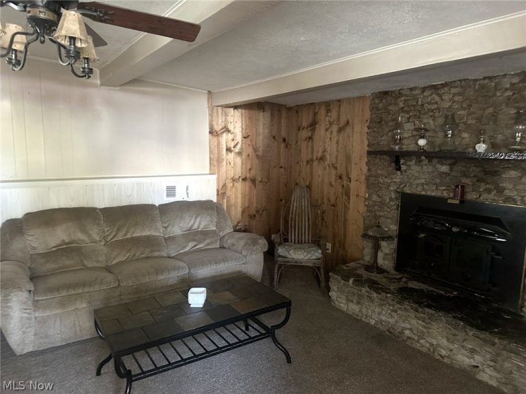 906 Neal Street, Parkersburg, WV - Photo 3