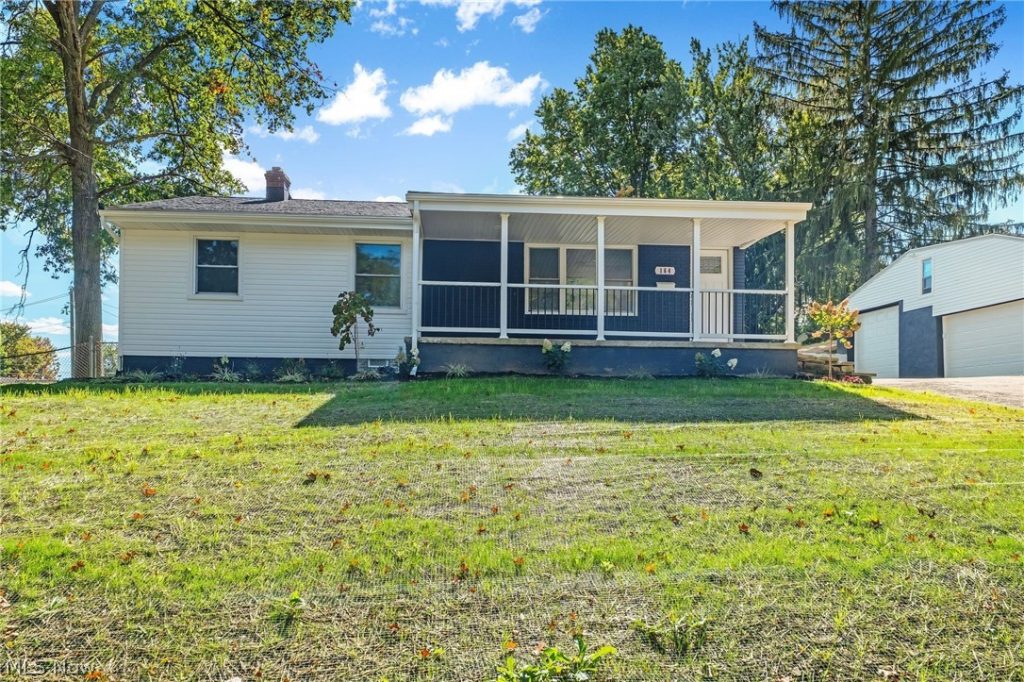 164 High Grove Boulevard, Akron, OH