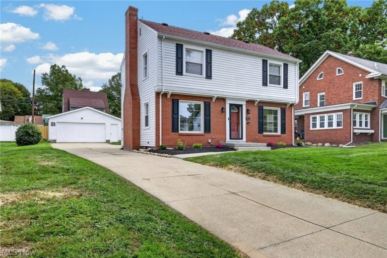 733 Roslyn Avenue, Akron, OH - Photo 3