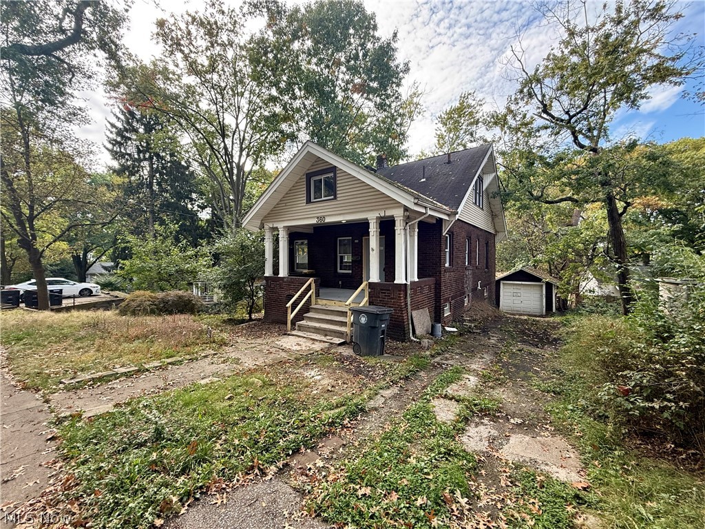 360 Litchfield Road, Akron, OH
