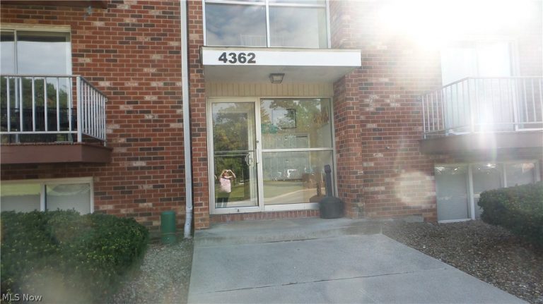 4362 Inner Circle Drive #A11, Brunswick, OH, 44212
