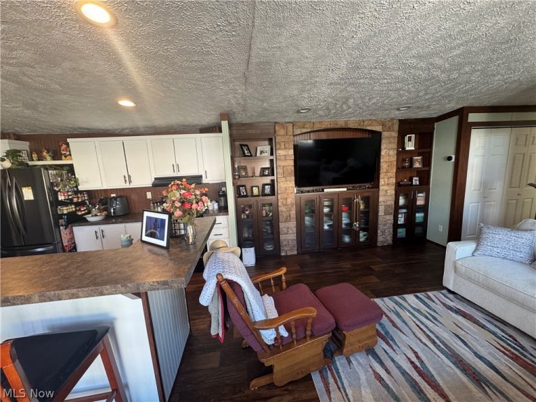 360 MAIN Street #713, West Salem, OH - Photo 6