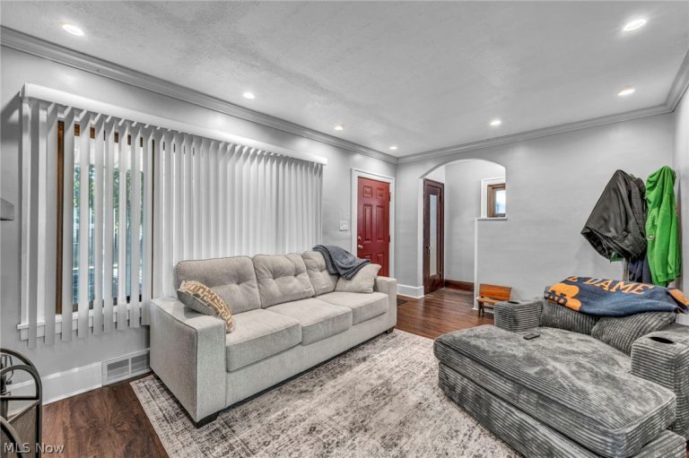3222 115th Street, Cleveland, OH - Photo 2