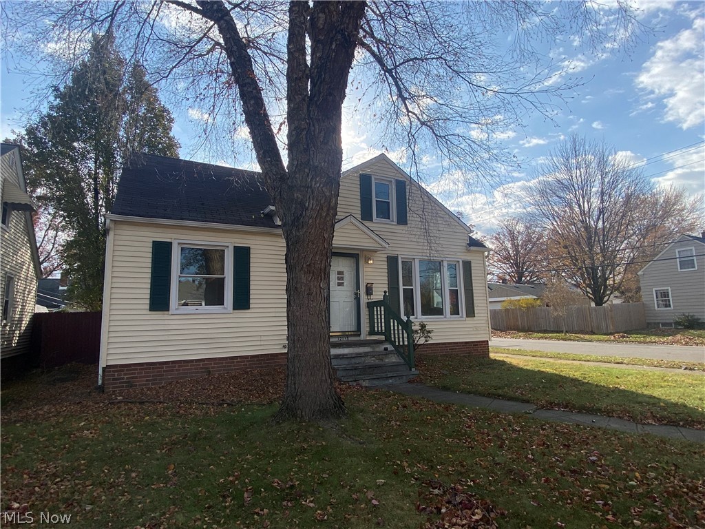 12113 Wayland Avenue, Cleveland, OH