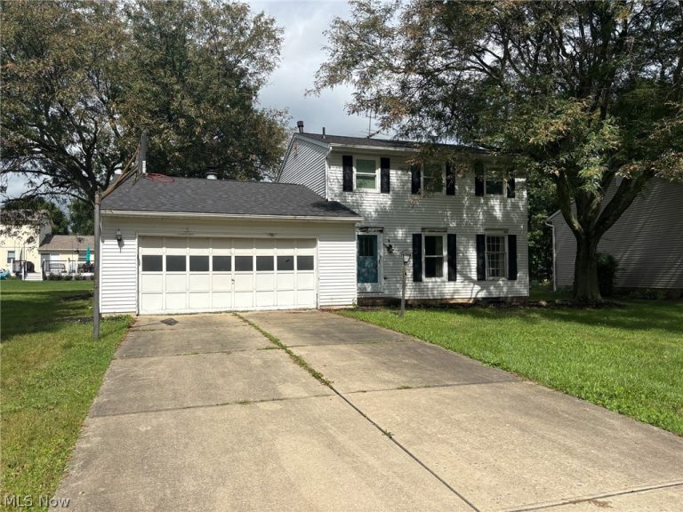 7950 Woodrush Drive, North Canton, OH, 44720