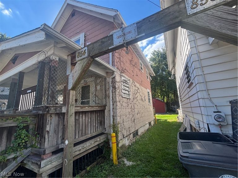 854 Keeney Street, Akron, OH - Photo 2