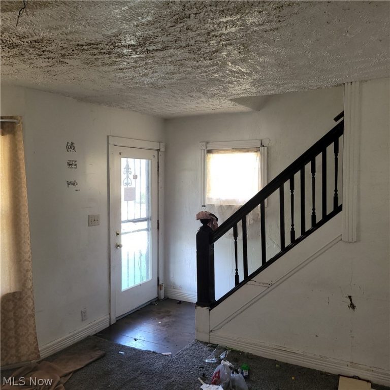 3641 104th Street, Cleveland, OH - Photo 8