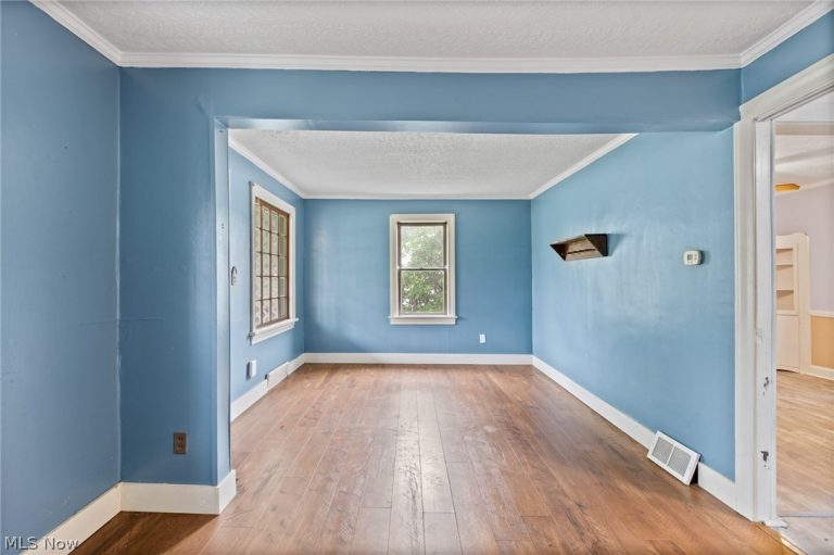3213 Regent Avenue, Canton, OH - Photo 3