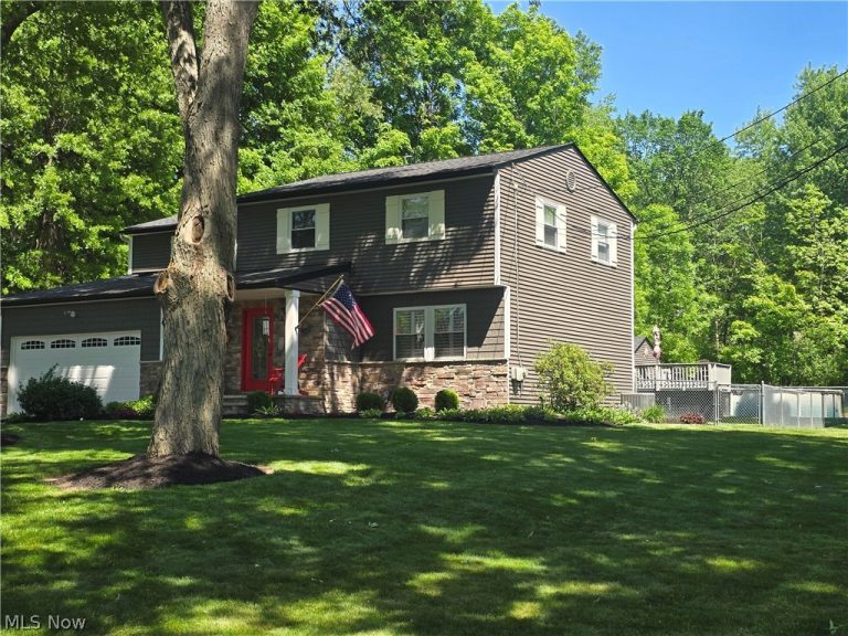 9443 Ledge Acres Drive, Macedonia, OH - Photo 3