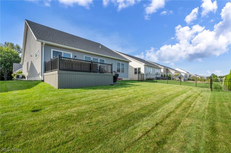 36564 Appian Way, North Ridgeville, OH - Photo 6