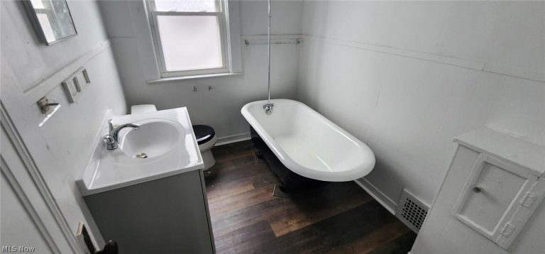 448 148th Street, Cleveland, OH - Photo 6