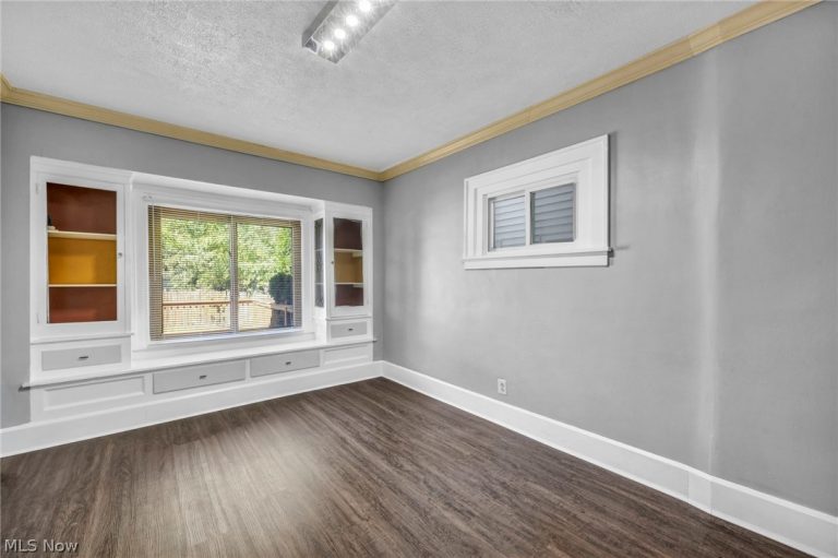 3222 115th Street, Cleveland, OH - Photo 6