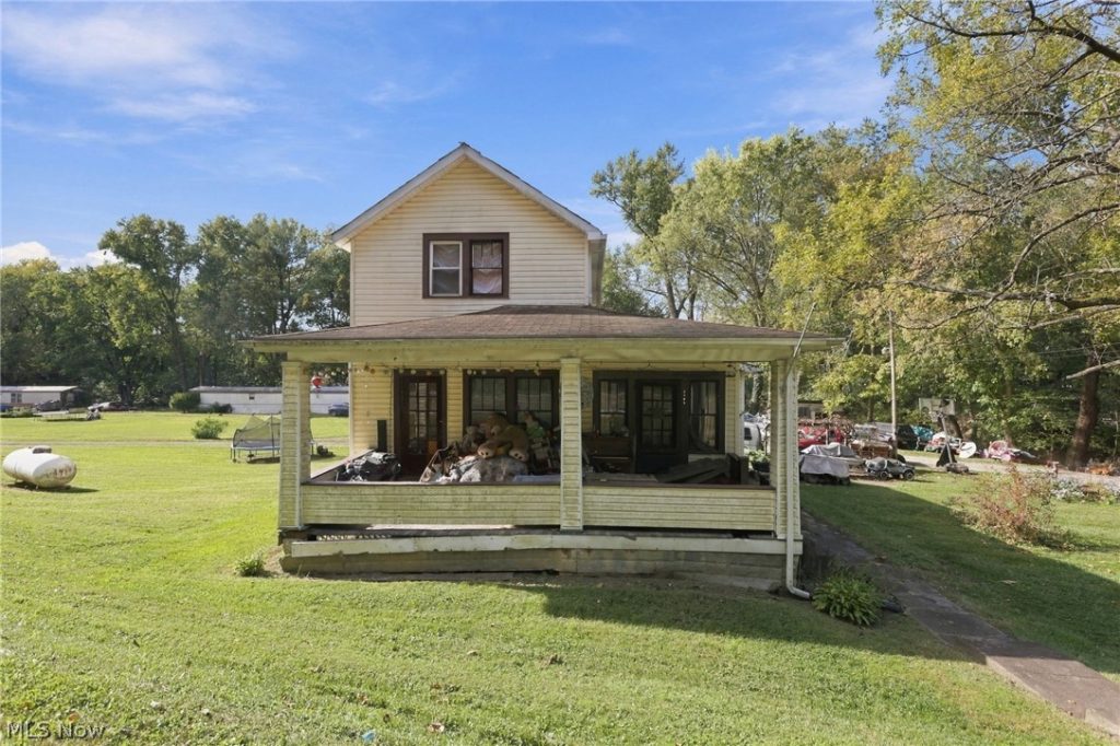 2965 River Road, Zanesville, OH