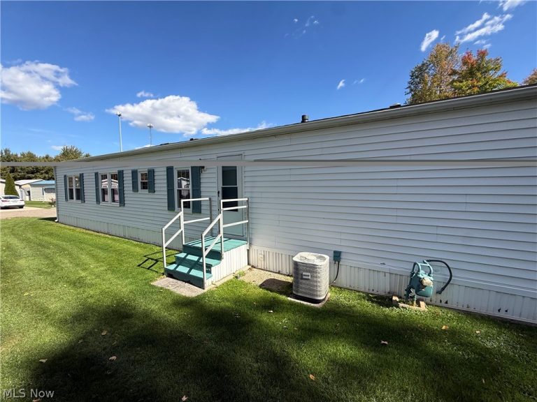 1229 Columbiana Lisbon Road #109, Columbiana, OH - Photo 5