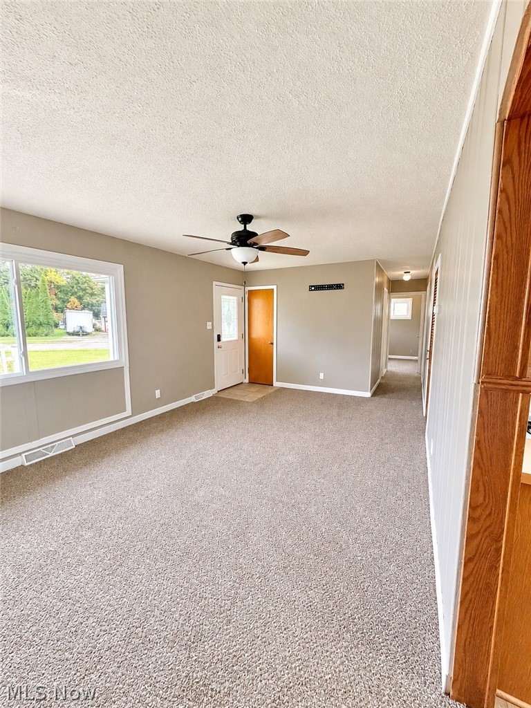 3501 Champlain Avenue, Youngstown, OH - Photo 2