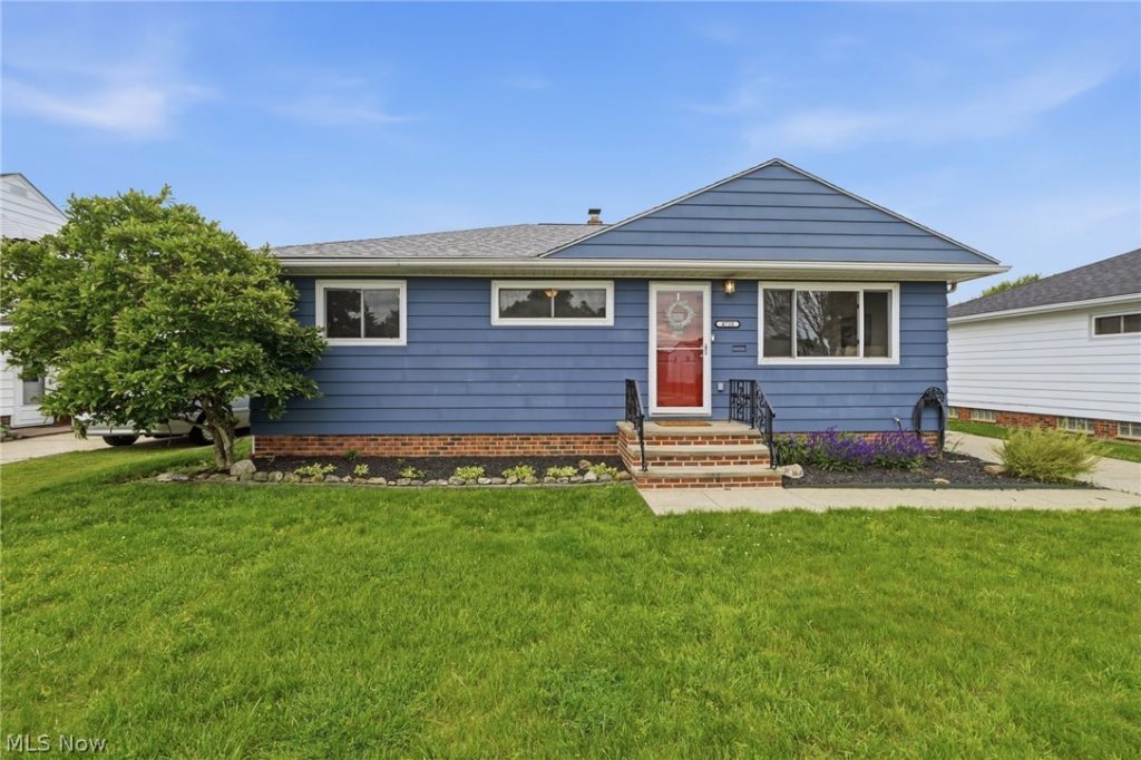 4728 Brookhigh Drive, Brooklyn, OH