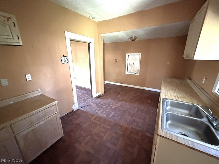 4368 156th Street, Cleveland, OH - Photo 5