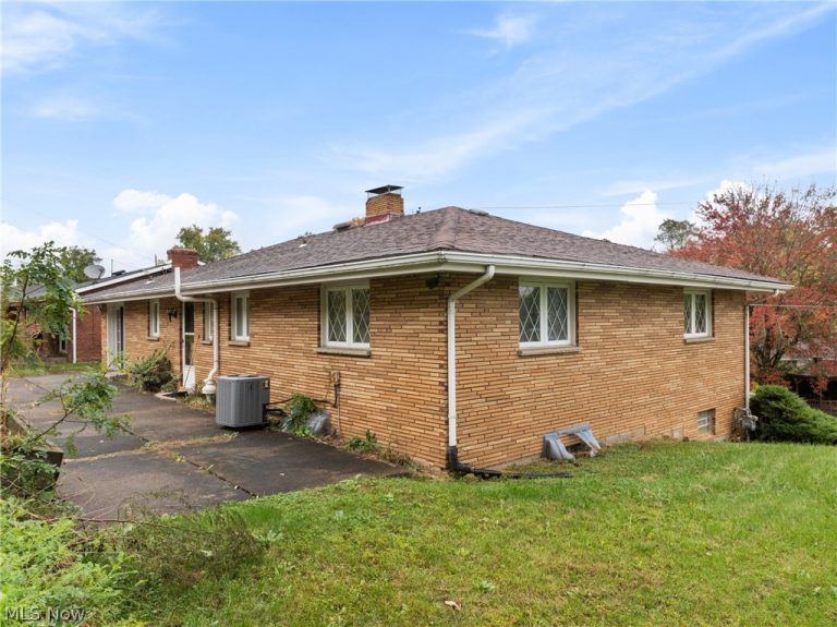 403 Garfield Avenue, Steubenville, OH - Photo 5