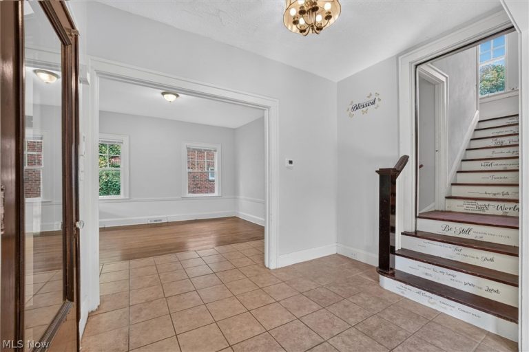 3335 Euclid Heights Boulevard, Cleveland Heights, OH - Photo 8