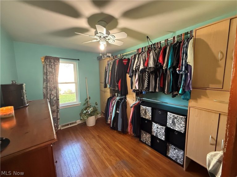 3195 Martha Drive, Geneva, OH - Photo 8
