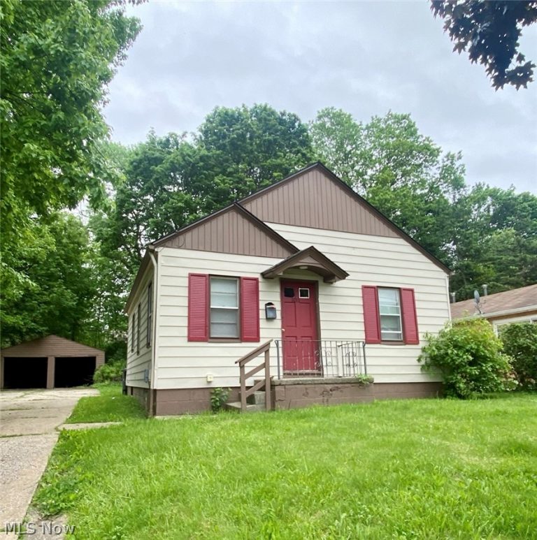 1011 Cordova Avenue, Akron, OH, 44320