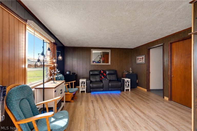 3340 Mollane Street, Massillon, OH - Photo 6