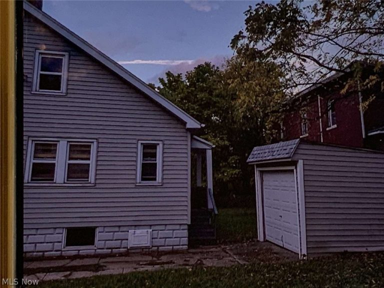 2971 65th Street, Cleveland, OH - Photo 3
