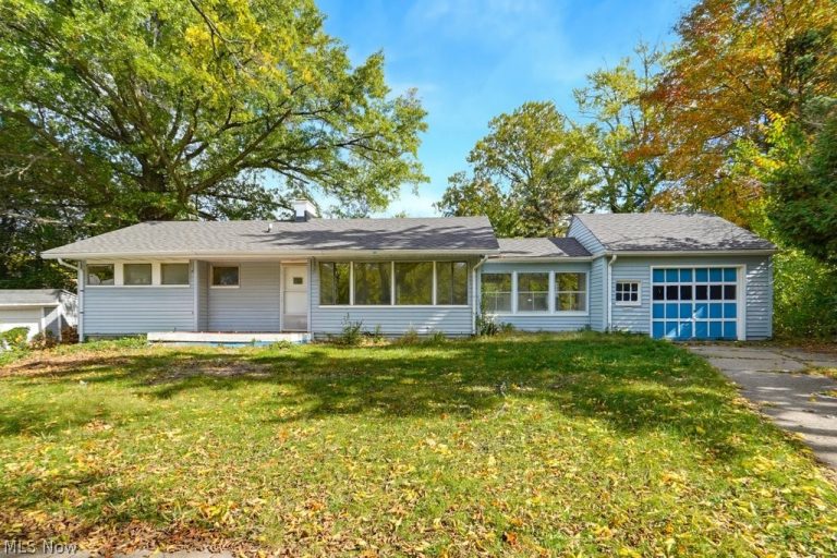 17710 Rookhill Circle, Cleveland, OH, 44112
