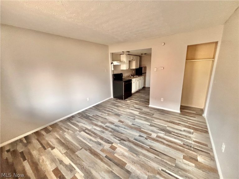 519 Crosby Street #3, Akron, OH - Photo 6
