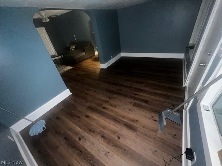 321 Chalmers Avenue, Youngstown, OH - Photo 3