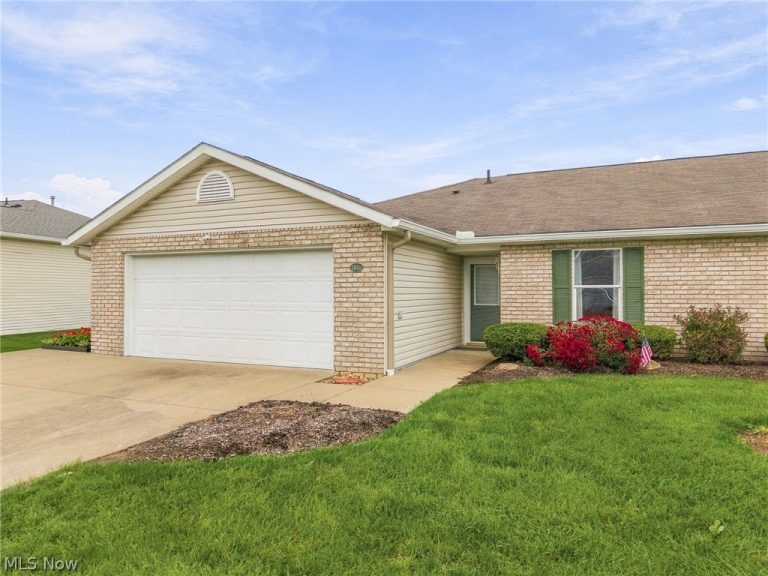 2806 Marsh Avenue, Canton, OH - Photo 2