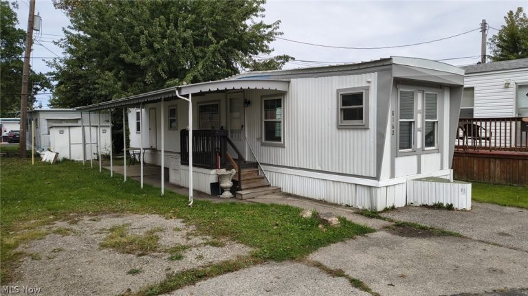 8162 Russell Lane, Cleveland, OH, 44144