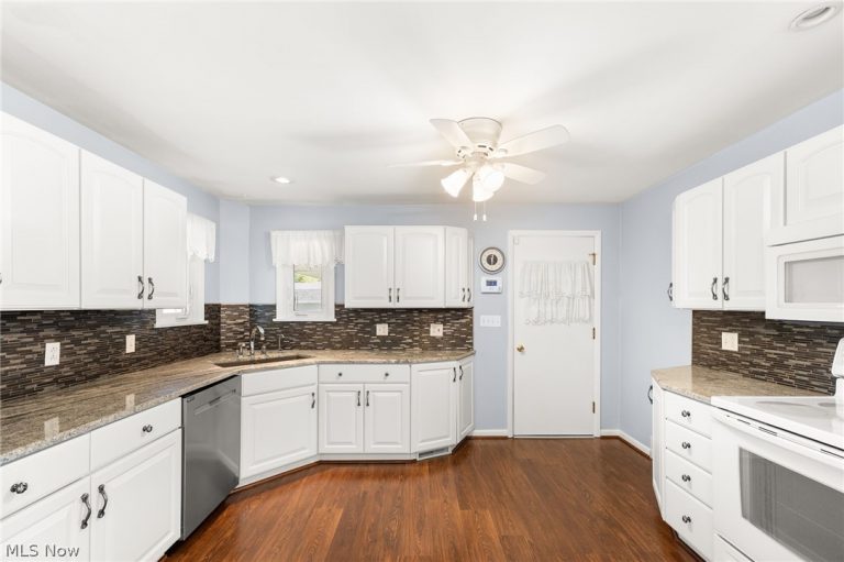 445 35th Street, Canton, OH - Photo 8