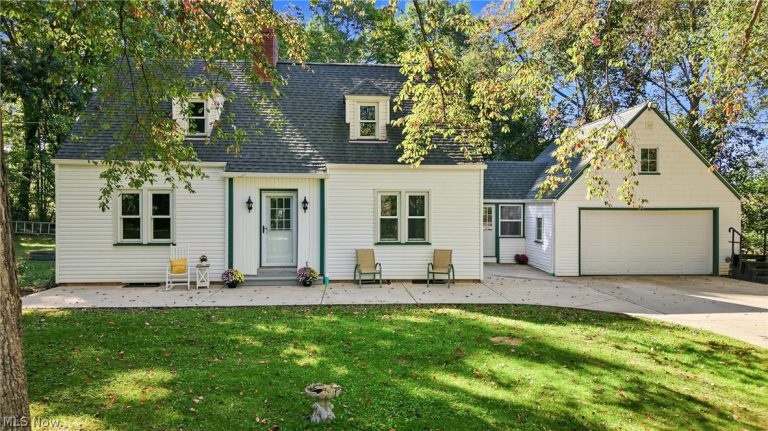 2495 Western Reserve Road, Poland, OH, 44514