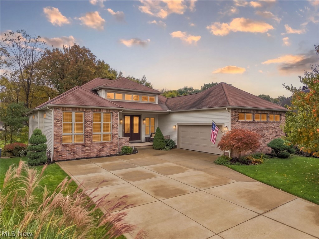 1137 Laurel Green Drive, North Canton, OH