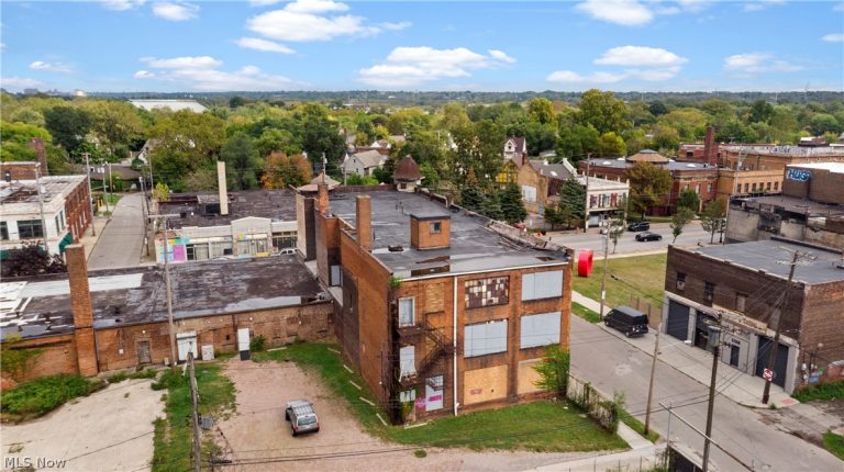 5362 Broadway Avenue, Cleveland, OH, 44127