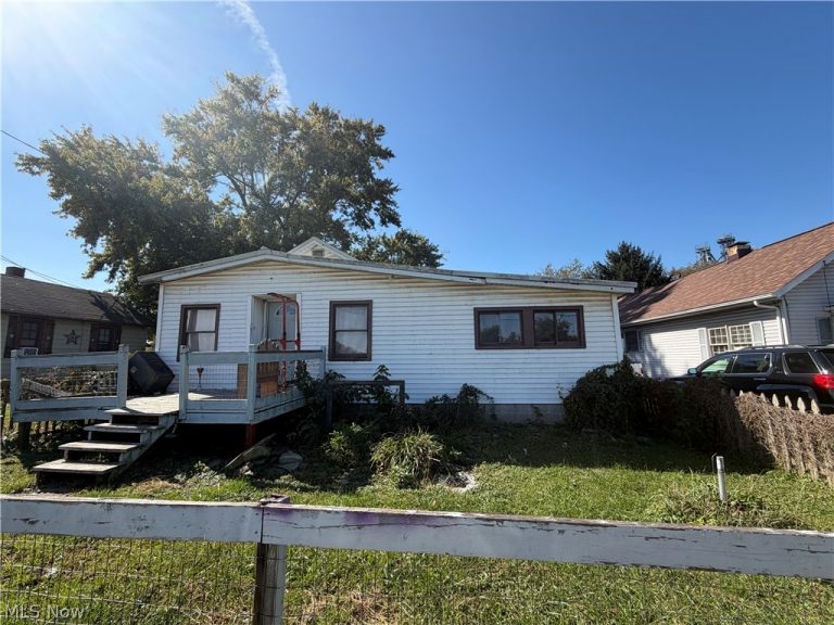 1551 6th Street, Coshocton, OH, 43812