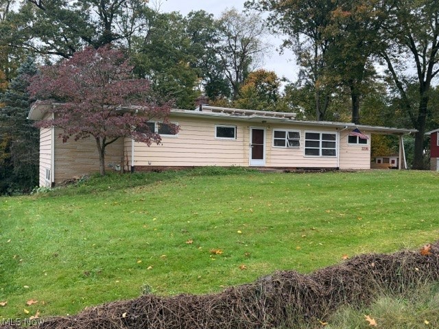 2235 Helena Avenue, Massillon, OH - Photo 3